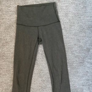 RARE Green Lululemon Cropped Leggings Size 2